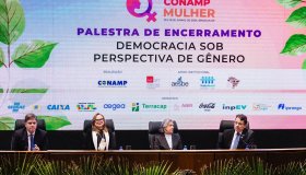Ministra Cármen Lúcia realiza palestra de encerramento do Congresso CONAMP Mulher